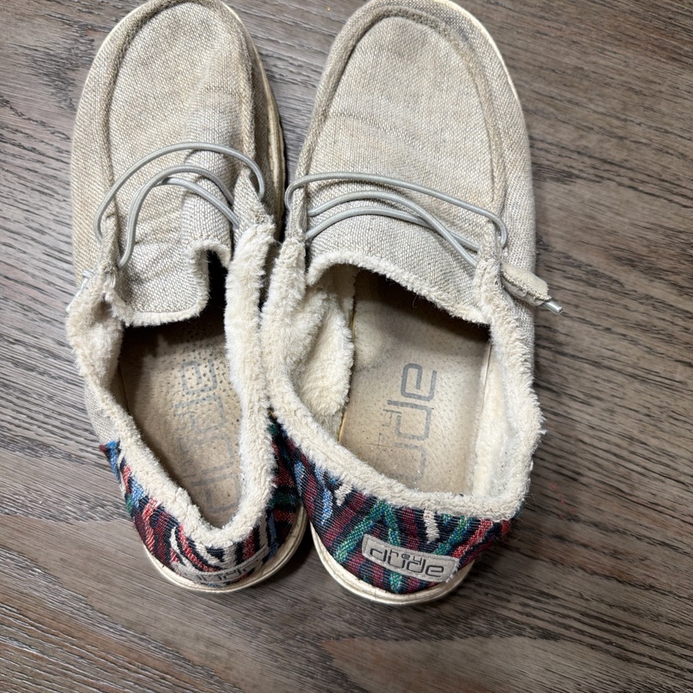 Hey Dude Grey Slip-On Shoes With Fur Inside Size 10